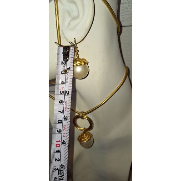 Anne Klein Vintage Faux Pearl Earrings and Pendant Necklace Gold Tone - Picture 9 of 11
